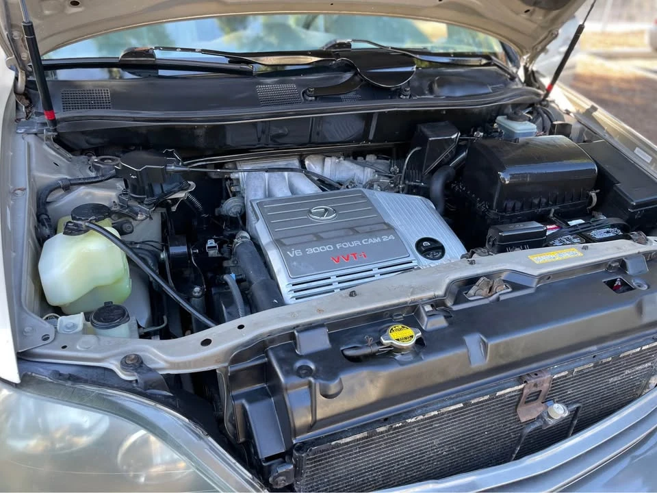 2000 Lexus RX 1st Gen - Image 11 of 14