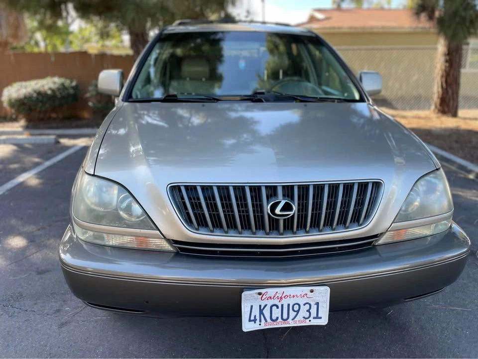 2000 Lexus RX 1st Gen - Image 3 of 12