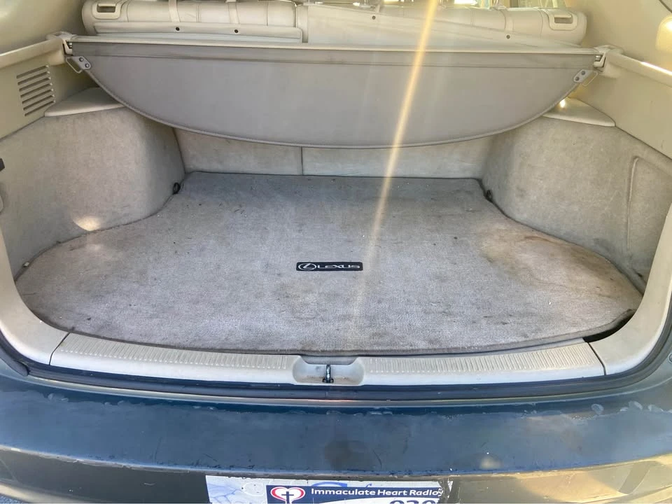 2000 Lexus RX 1st Gen - Image 3 of 5