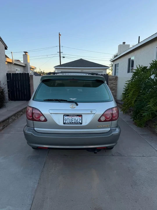 2000 Lexus RX 1st Gen - Image 3 of 13