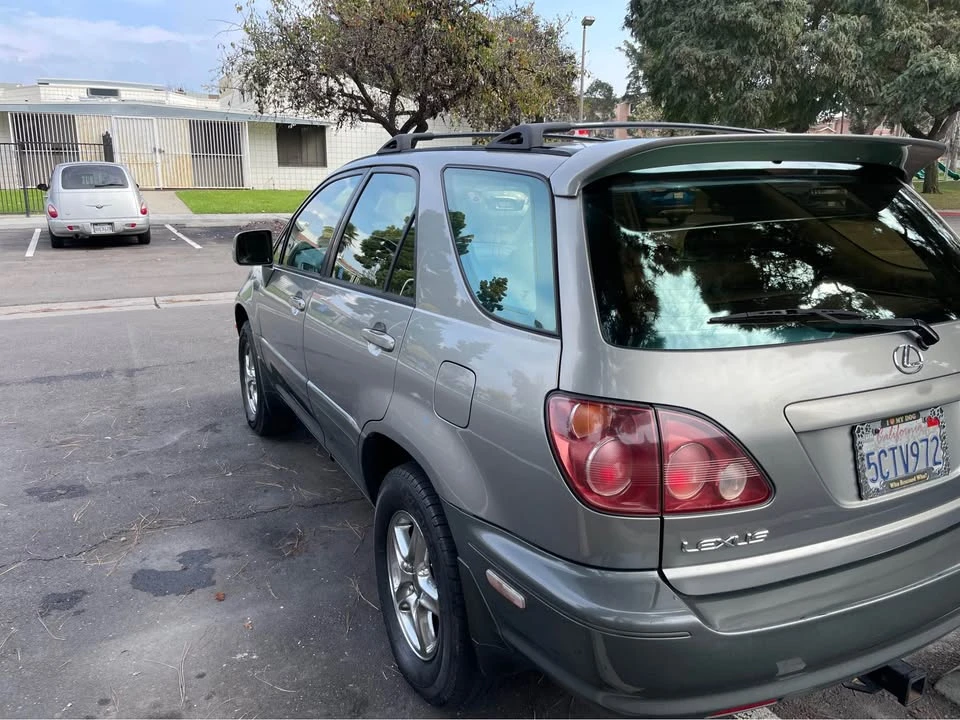 2000 Lexus RX 1st Gen - Image 6 of 16