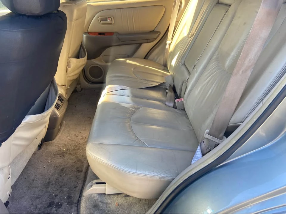 2000 Lexus RX 1st Gen - Image 5 of 5