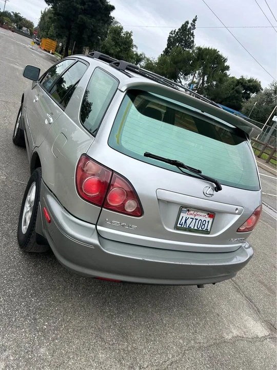 2000 Lexus RX 1st Gen - Image 7 of 12