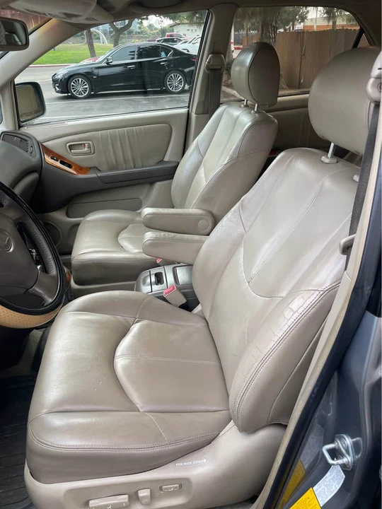 2000 Lexus RX 1st Gen - Image 8 of 16