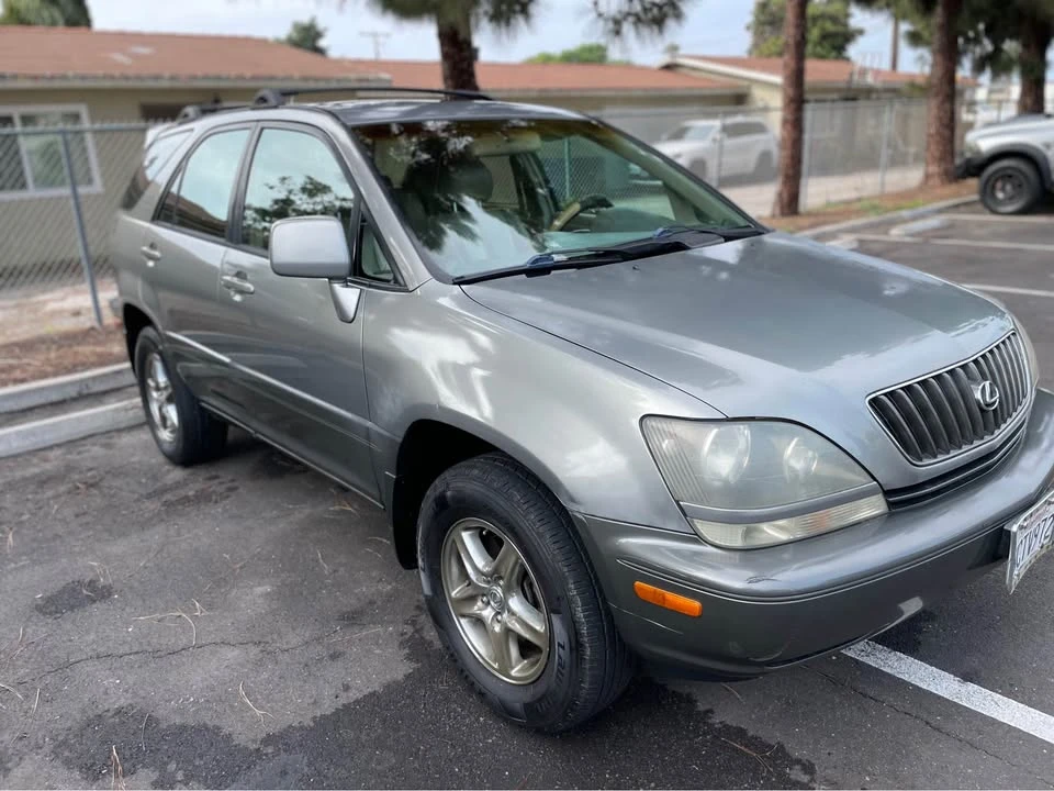 2000 Lexus RX 1st Gen - Image 2 of 16