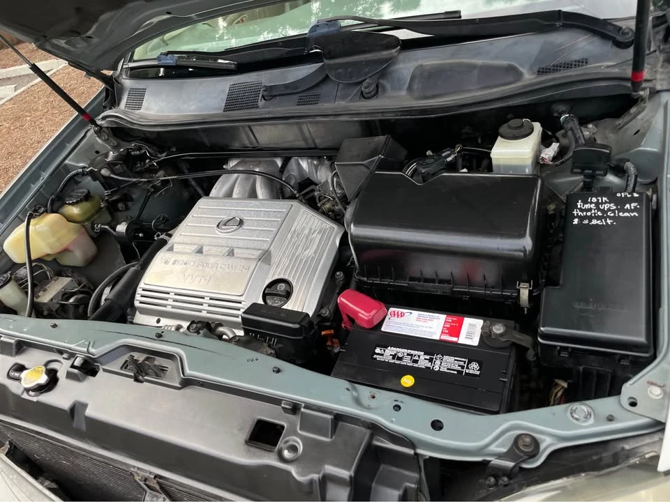 2000 Lexus RX 1st Gen - Image 13 of 16