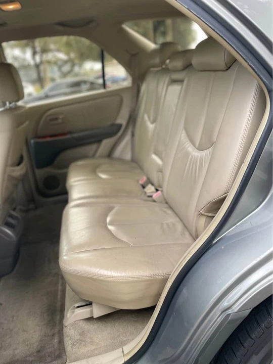 2000 Lexus RX 1st Gen - Image 10 of 16