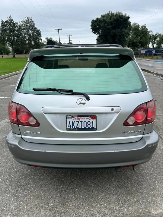 2000 Lexus RX 1st Gen - Image 6 of 12