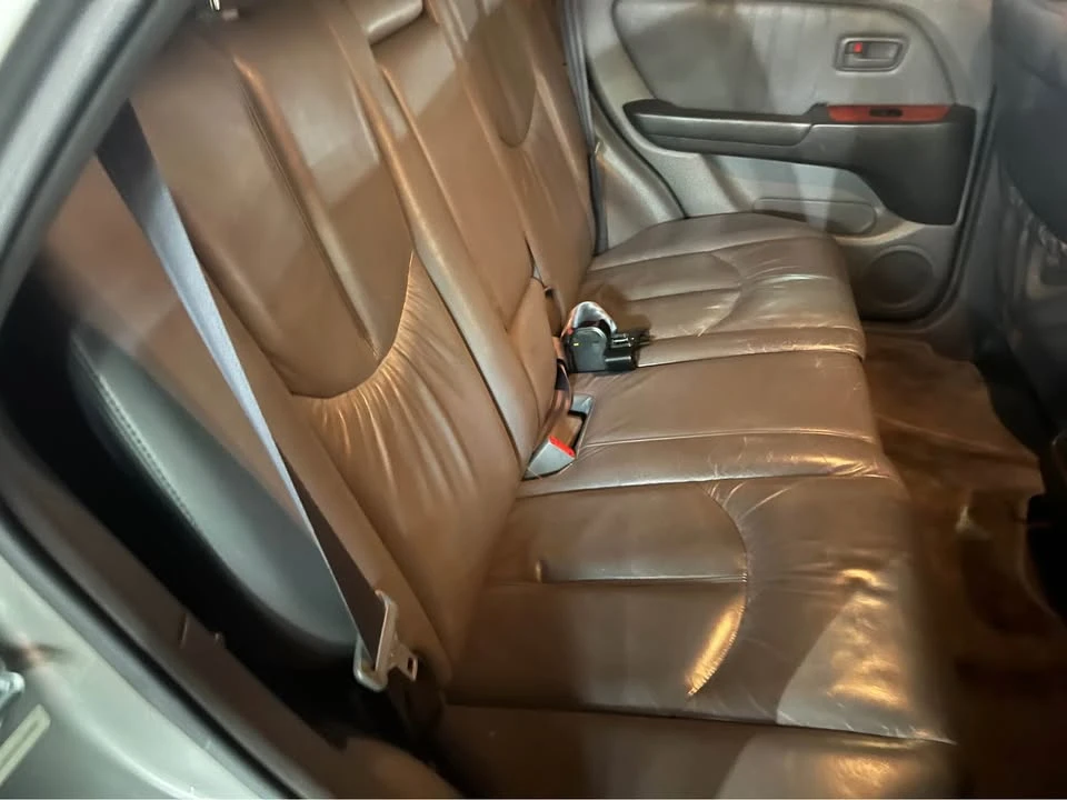 2000 Lexus RX 1st Gen - Image 9 of 11