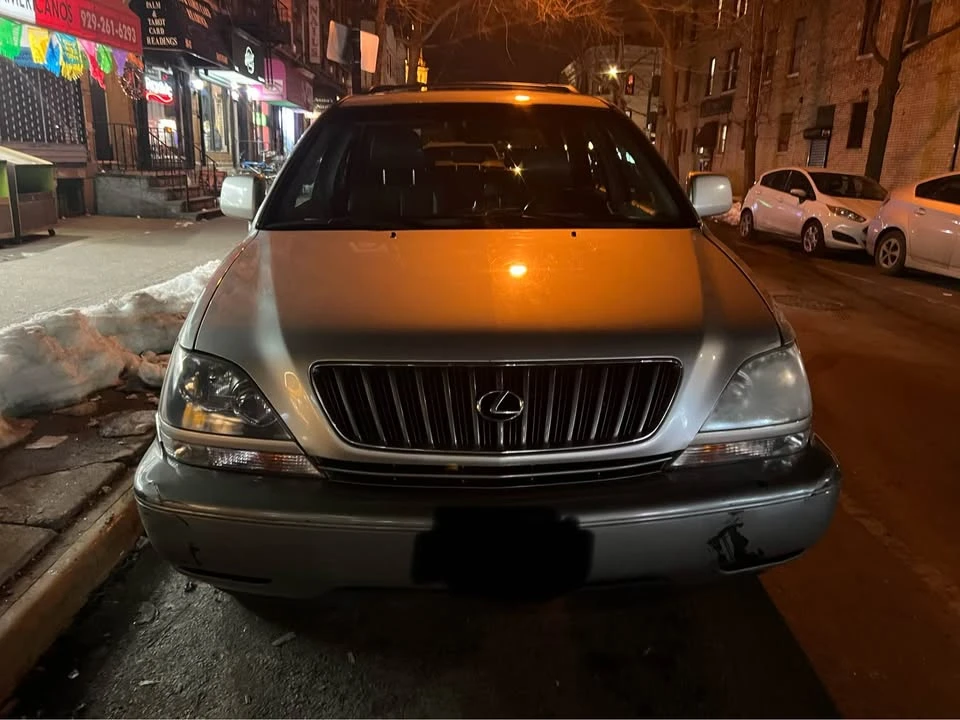 2000 Lexus RX 1st Gen - Image 6 of 11
