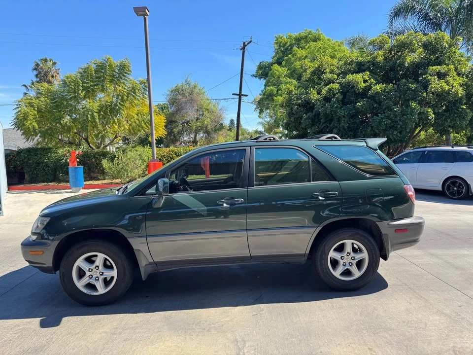 2000 Lexus RX 1st Gen - Image 2 of 16