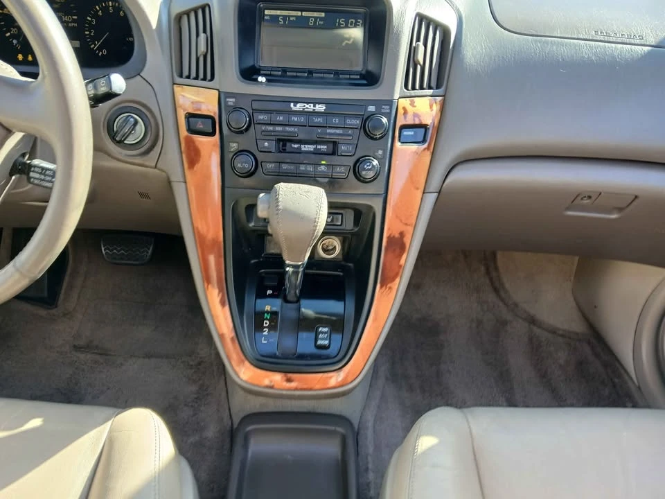 2000 Lexus RX 1st Gen - Image 14 of 16