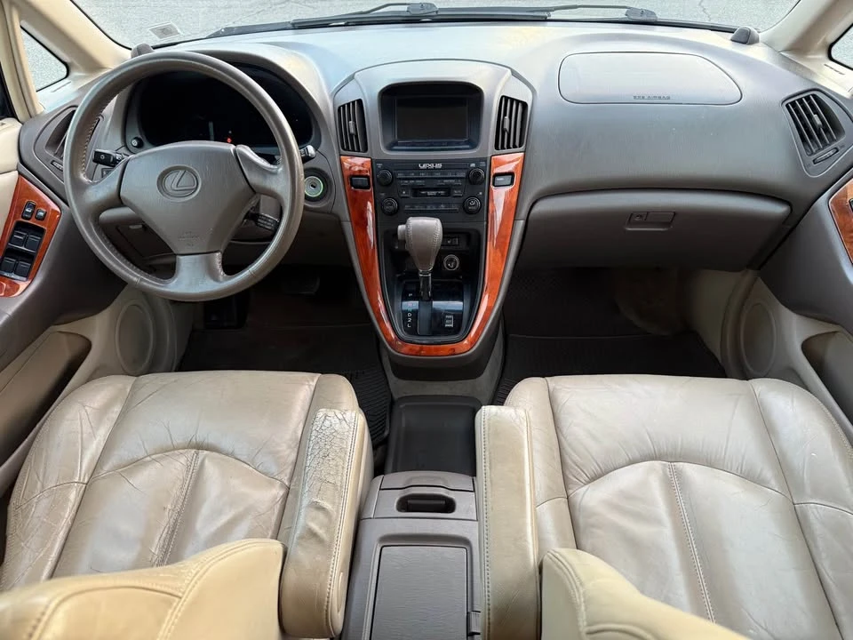 2000 Lexus RX 1st Gen - Image 11 of 11