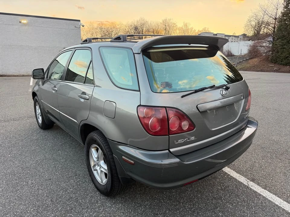 2000 Lexus RX 1st Gen - Image 6 of 11