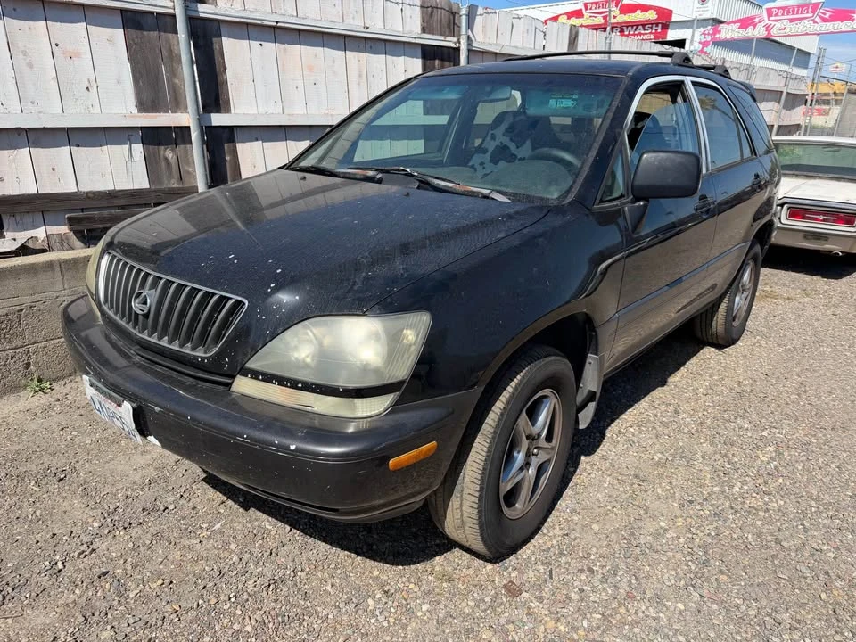 2000 Lexus RX 1st Gen - Image 2 of 2