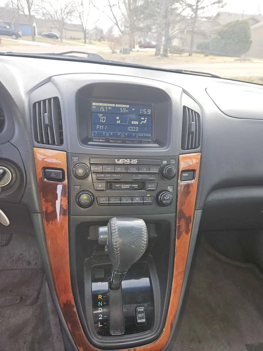 2000 Lexus RX 1st Gen - Image 7 of 7