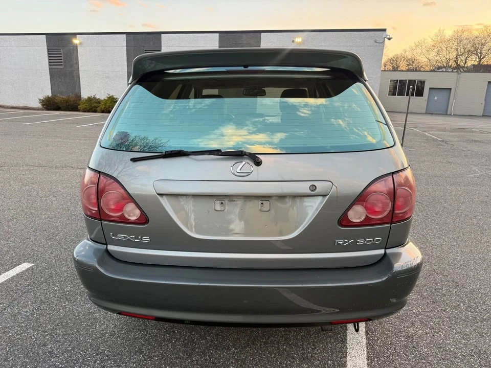2000 Lexus RX 1st Gen - Image 6 of 12