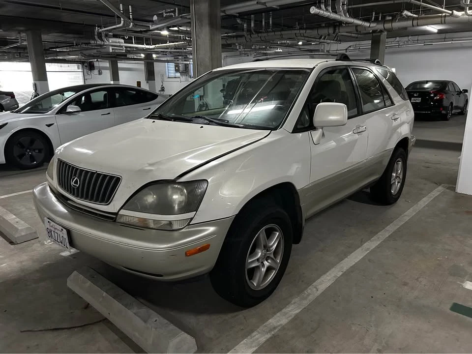 2000 Lexus RX 1st Gen - Image 7 of 12