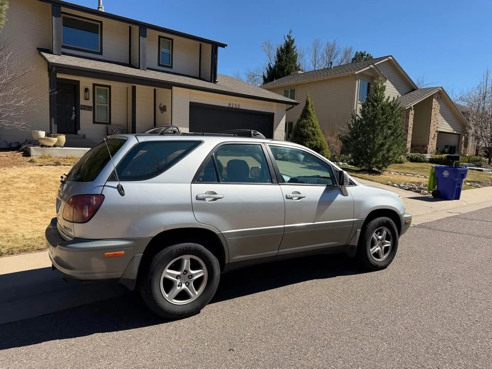 2000 Lexus RX 1st Gen - Image 4 of 8