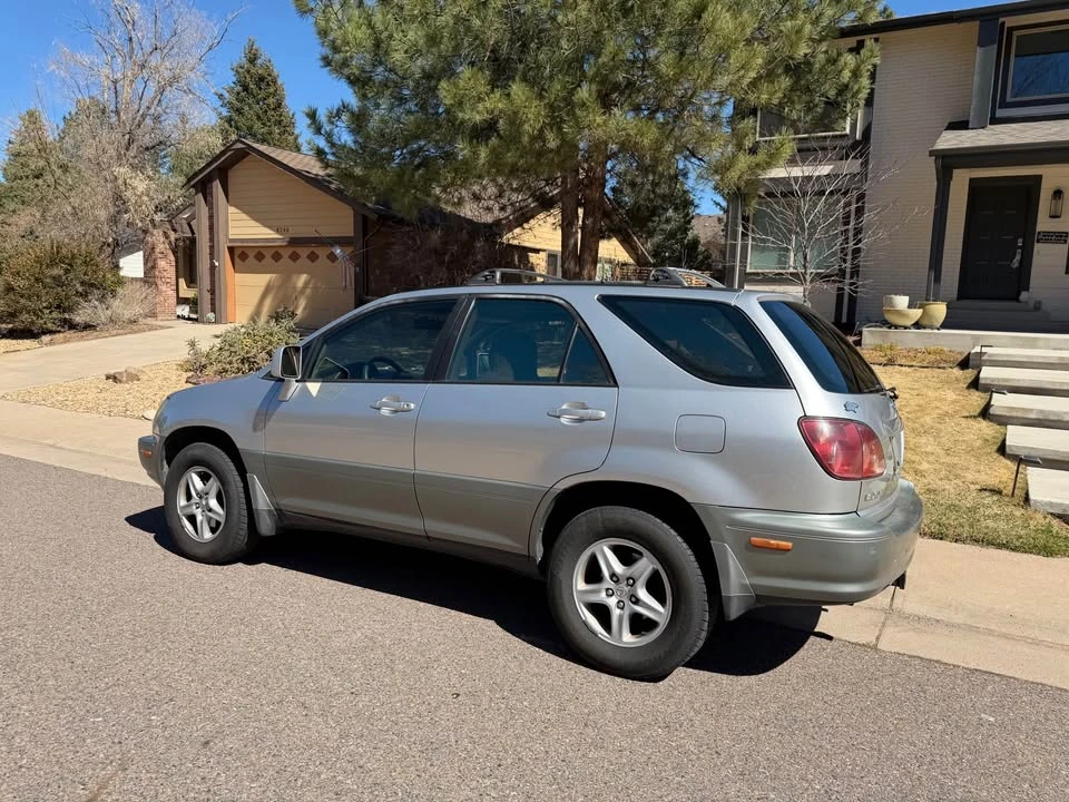 2000 Lexus RX 1st Gen - Image 2 of 8