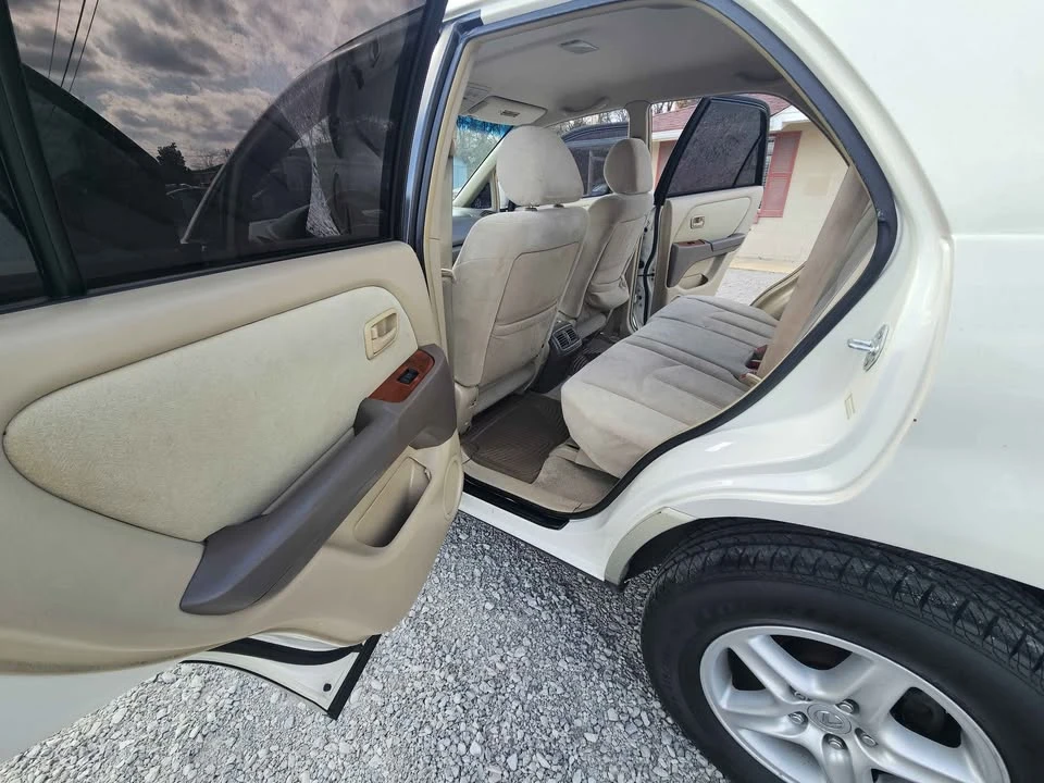 2000 Lexus RX 1st Gen - Image 7 of 10