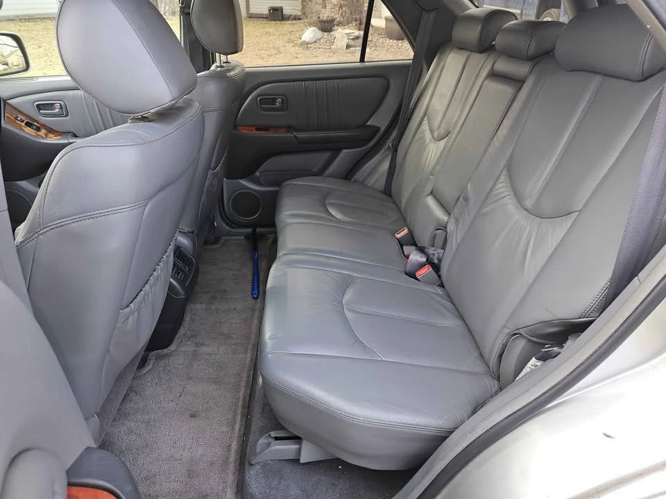 2000 Lexus RX 1st Gen - Image 4 of 7