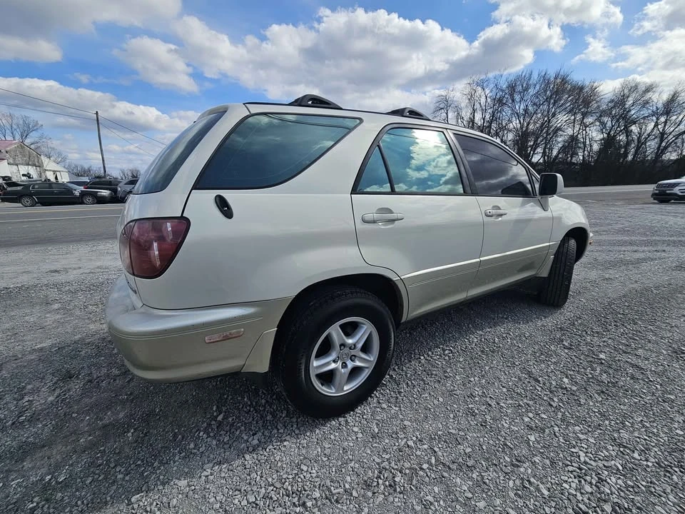 2000 Lexus RX 1st Gen - Image 3 of 10