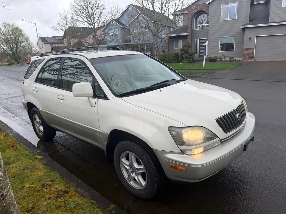 2000 Lexus RX 1st Gen - Image 6 of 10