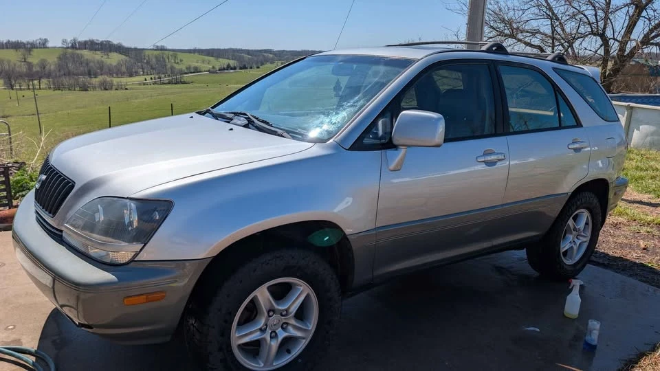 2000 Lexus RX 1st Gen - Image 2 of 16