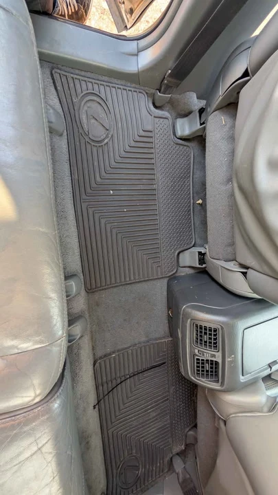 2000 Lexus RX 1st Gen - Image 15 of 16