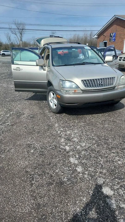 2000 Lexus RX 1st Gen - Image 18 of 20