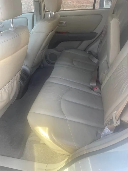 2000 Lexus RX 1st Gen - Image 6 of 6