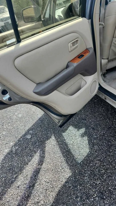 2000 Lexus RX 1st Gen - Image 12 of 20