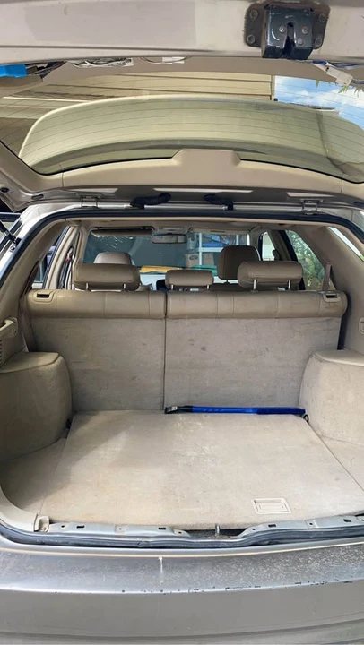 2000 Lexus RX 1st Gen - Image 10 of 11