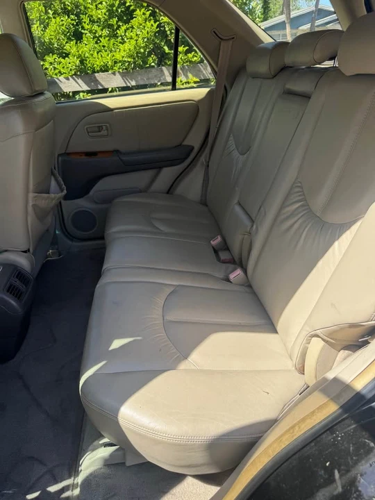 2000 Lexus RX 1st Gen - Image 6 of 7