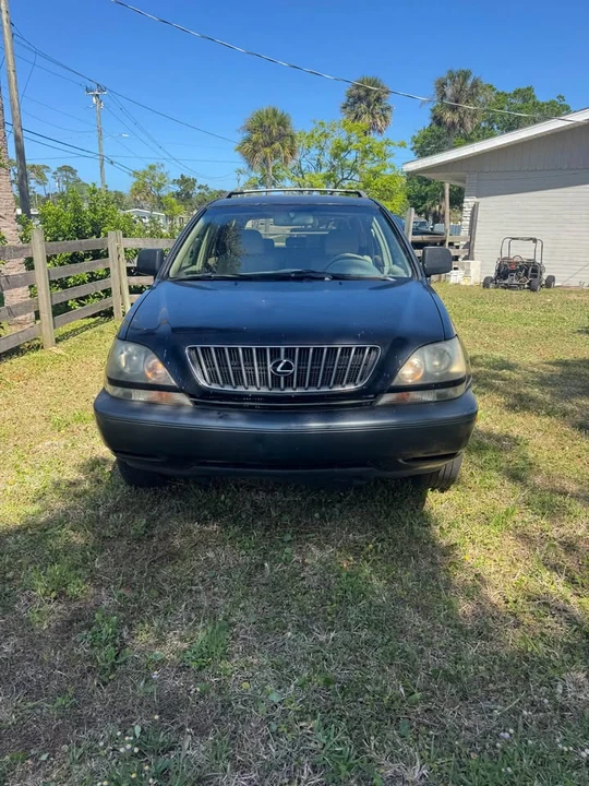 2000 Lexus RX 1st Gen - Image 2 of 7