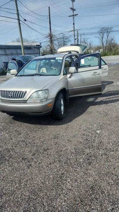 2000 Lexus RX 1st Gen - Image 17 of 20