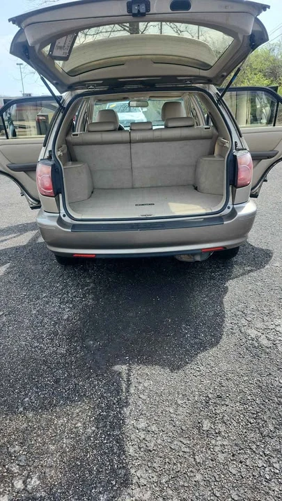 2000 Lexus RX 1st Gen - Image 9 of 20
