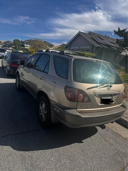 2000 Lexus RX 1st Gen - Image 2 of 8