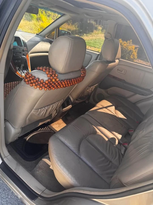 2000 Lexus RX 1st Gen - Image 7 of 8