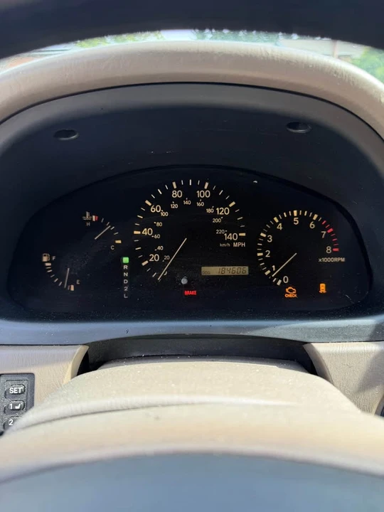 2000 Lexus RX 1st Gen - Image 5 of 5