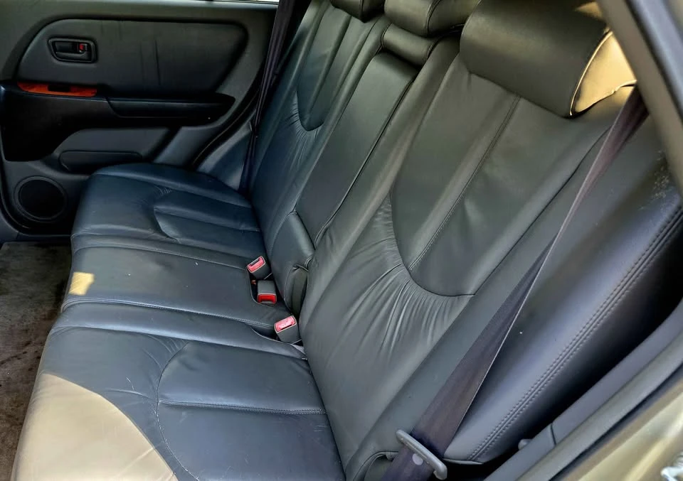 2000 Lexus RX 1st Gen - Image 7 of 7