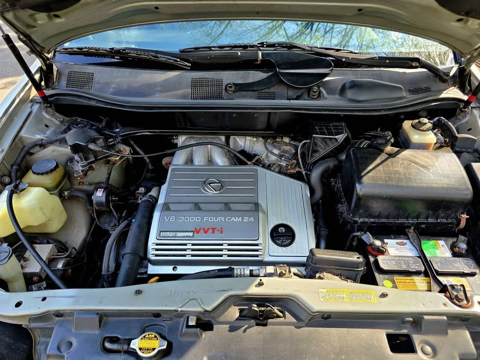 2000 Lexus RX 1st Gen - Image 5 of 7
