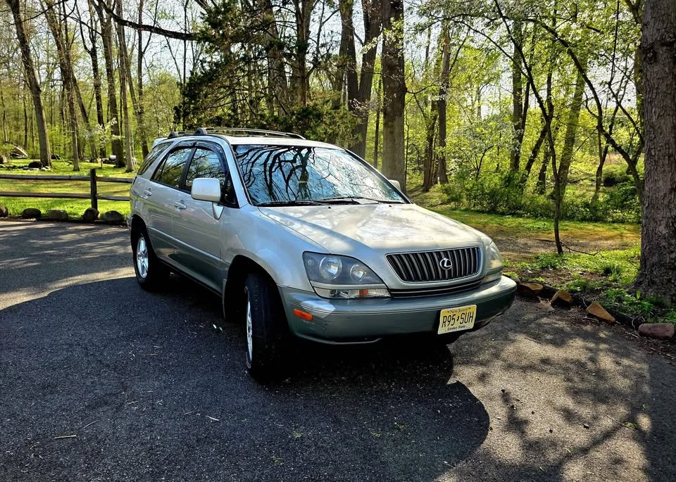 2000 Lexus RX 1st Gen - Image 3 of 7