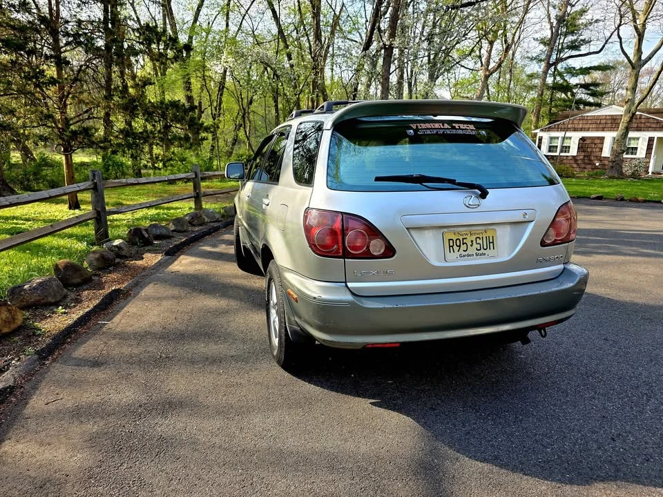 2000 Lexus RX 1st Gen - Image 4 of 7