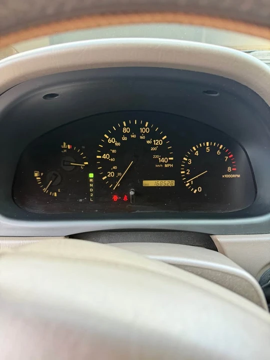 2000 Lexus RX 1st Gen - Image 5 of 14