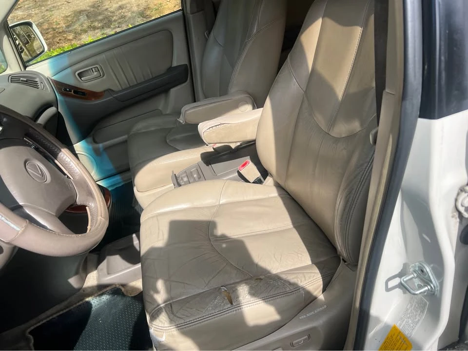 2000 Lexus RX 1st Gen - Image 5 of 8