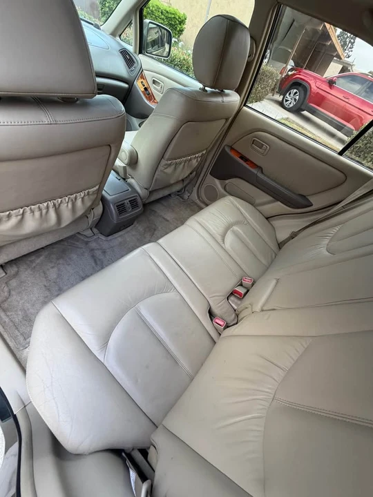 2000 Lexus RX 1st Gen - Image 7 of 14