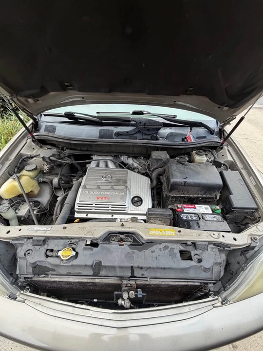 2000 Lexus RX 1st Gen - Image 12 of 14