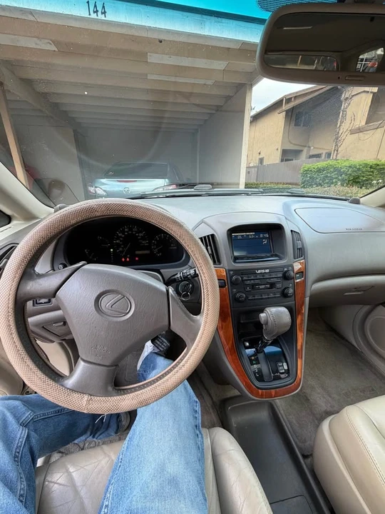 2000 Lexus RX 1st Gen - Image 4 of 14